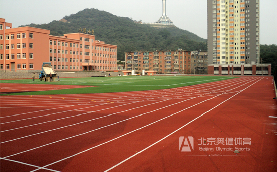 透气型塑胶跑道图片