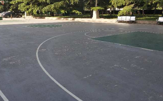 硅pu篮球场地面能翻新吗？该如何翻新